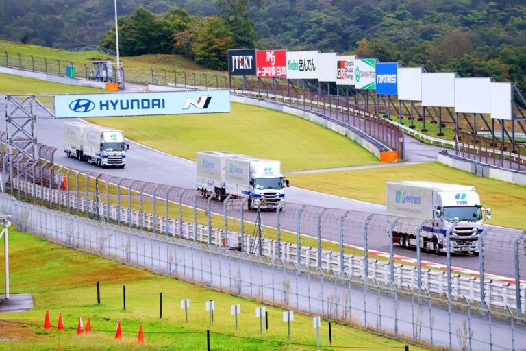 「ジャパントラックショーin Fujispeedway」ファミリーデーを開催しました - 写真1