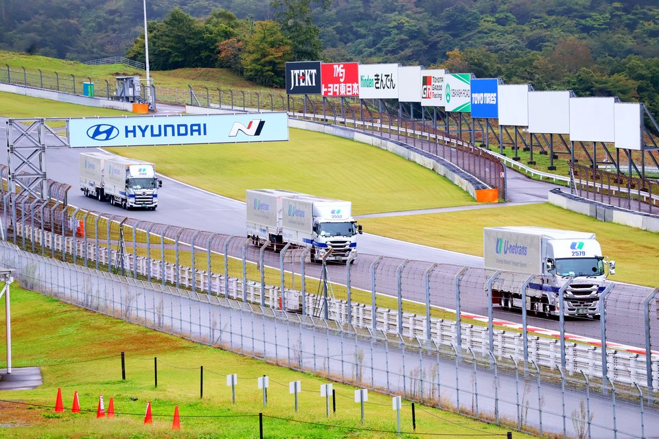 「ジャパントラックショーin Fujispeedway」ファミリーデーを開催しました - 写真1